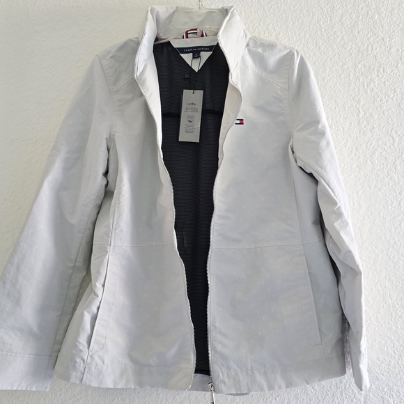 Tommy Hilfiger Jackets & Blazers - Tommy Hilfiger Hooded Water Resistant Jacket Size M Medium Light Gray